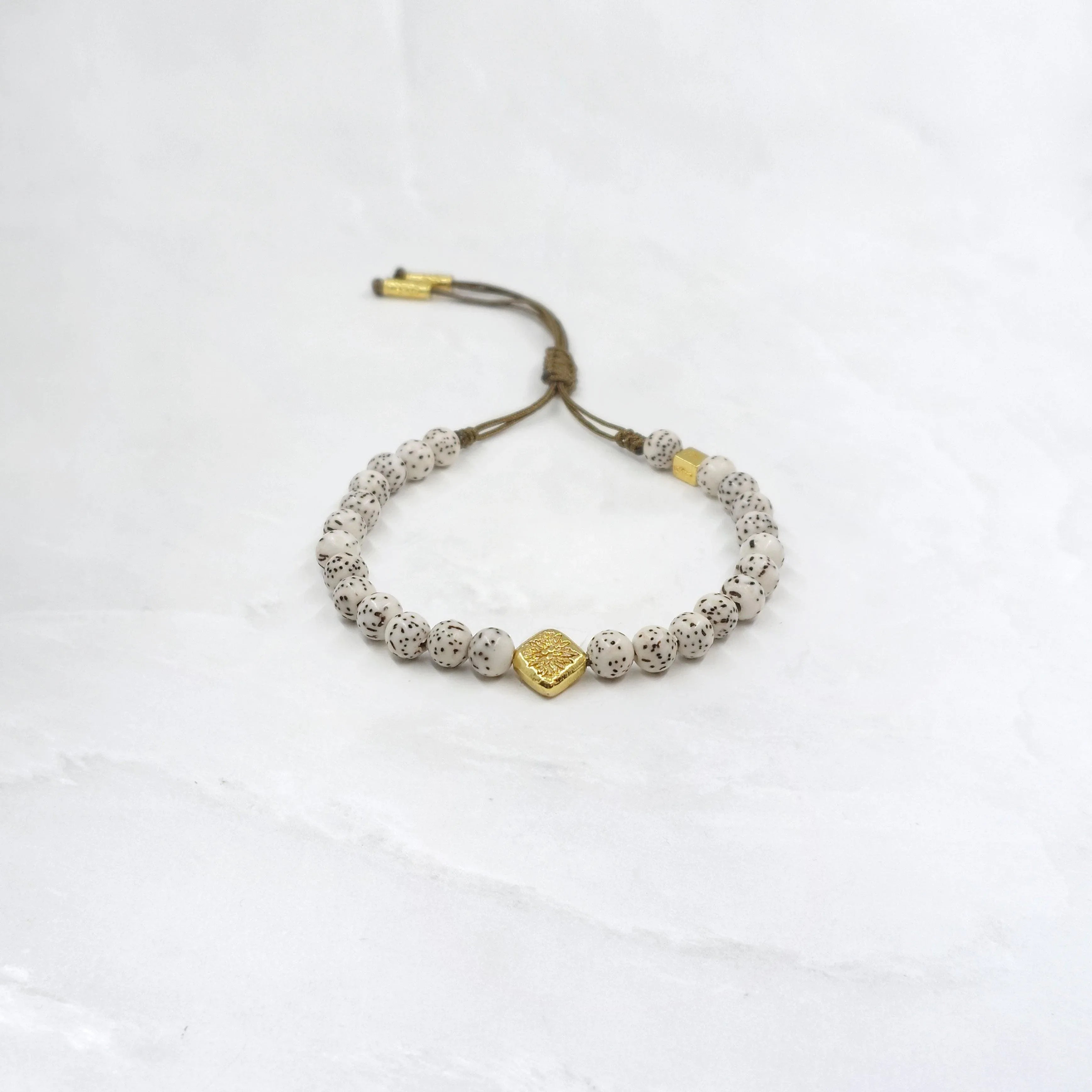 Bracelet MOSO - Graine de fleur de lotus - Doré - Roseparo Bijoux