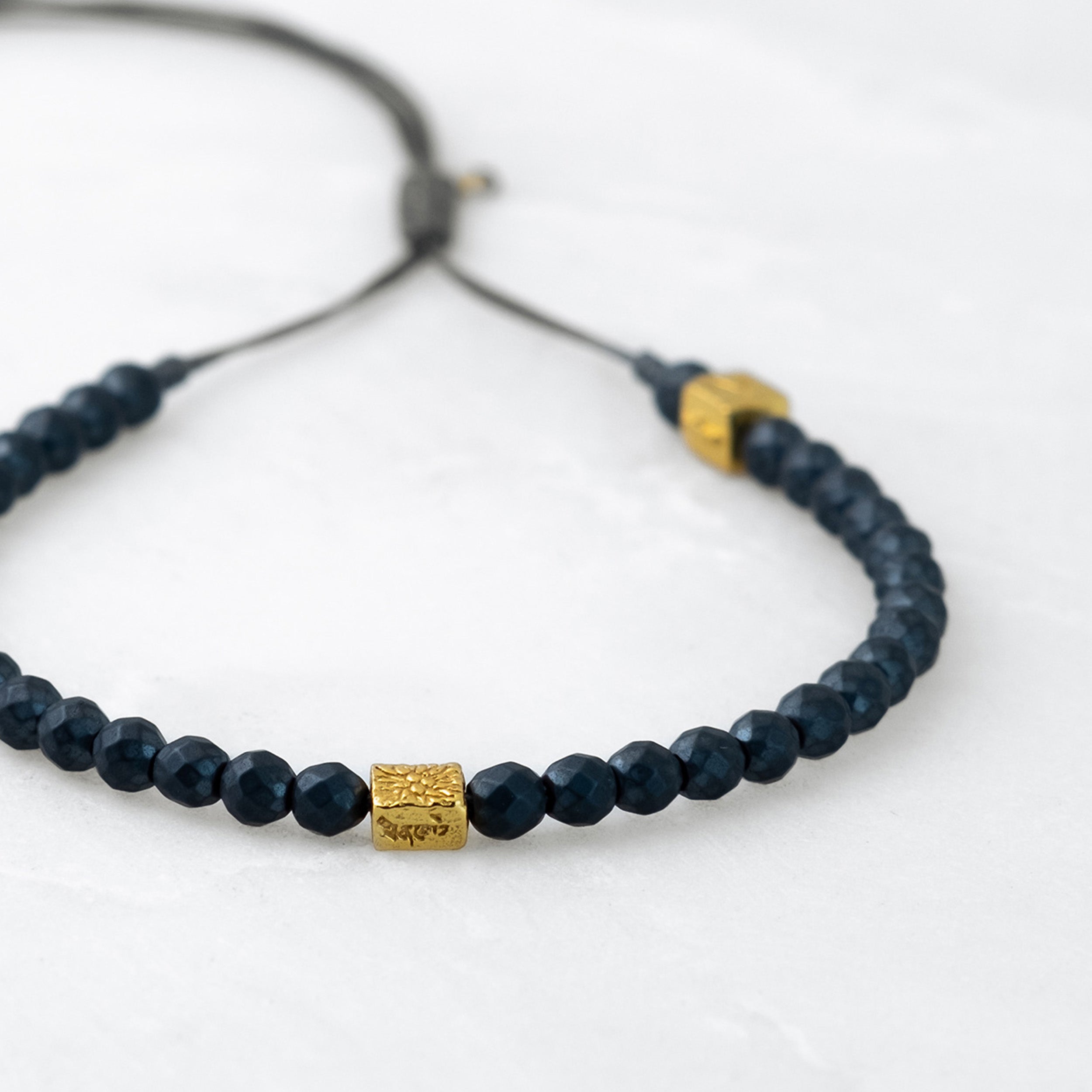 Bracelet MALA - Hématite, Bodhi doré