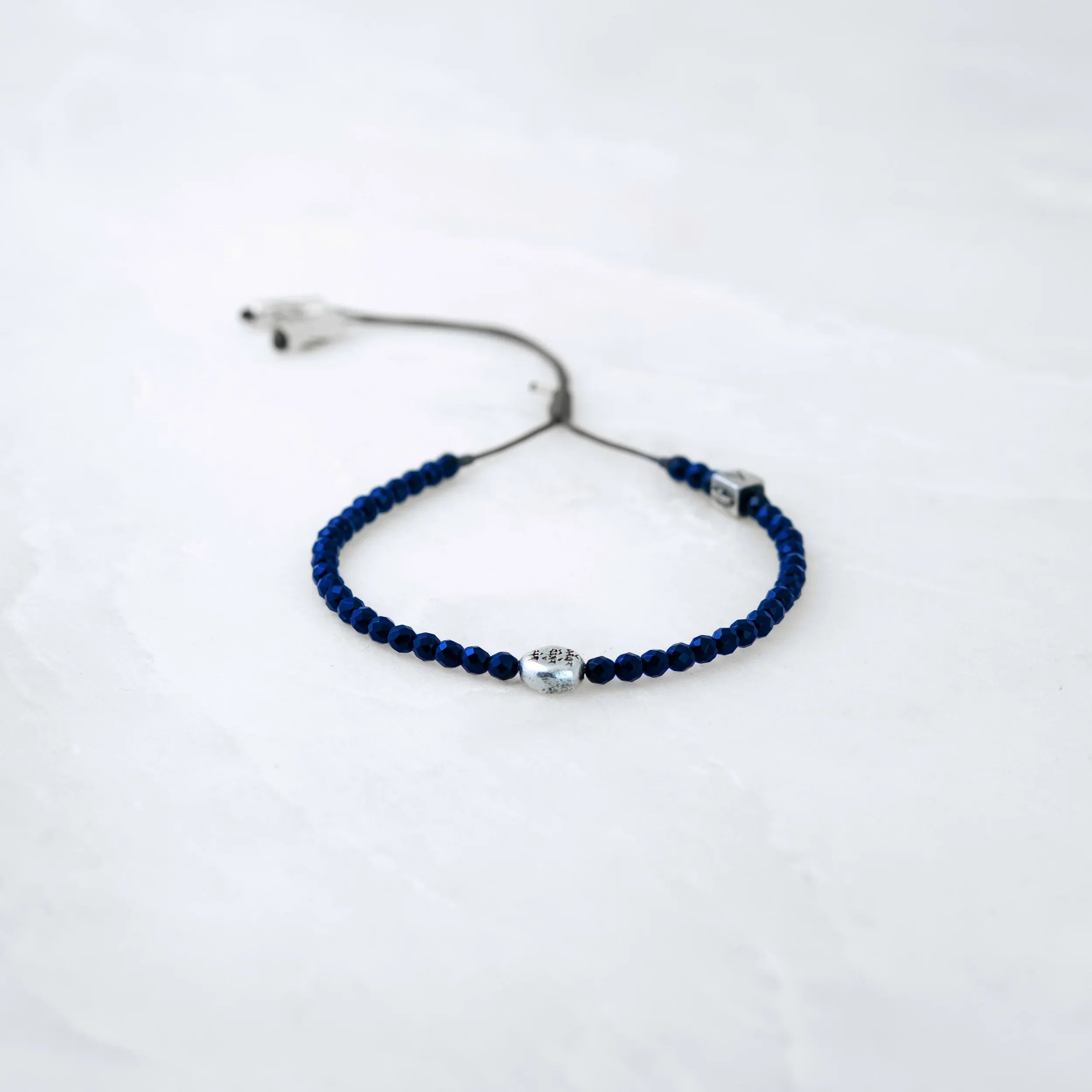 Bracelet MALA - Lapis Lazuli, Mani