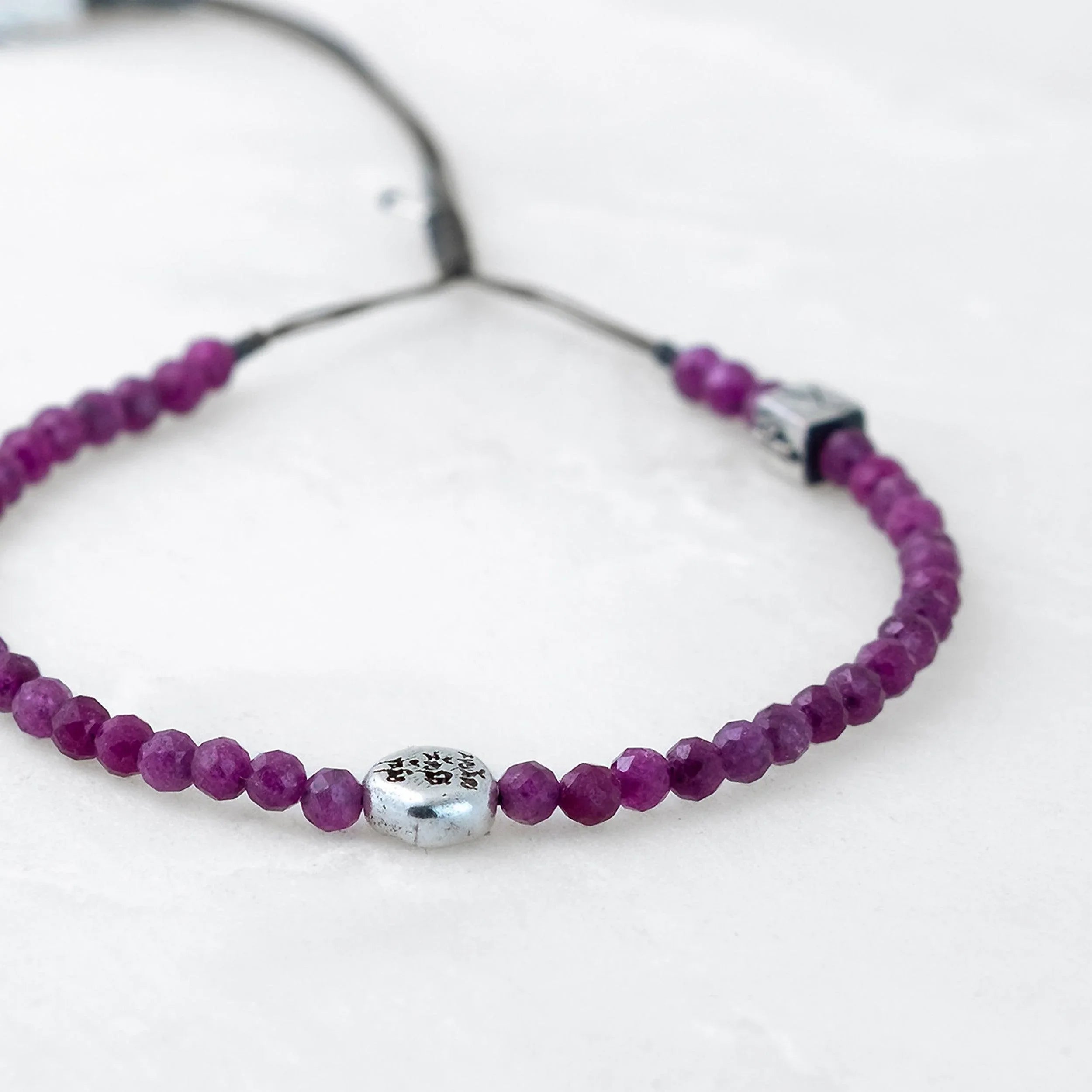 Bracelet MALA PRECIEUX - Rubis, Mani argenté - Roseparo Bijoux