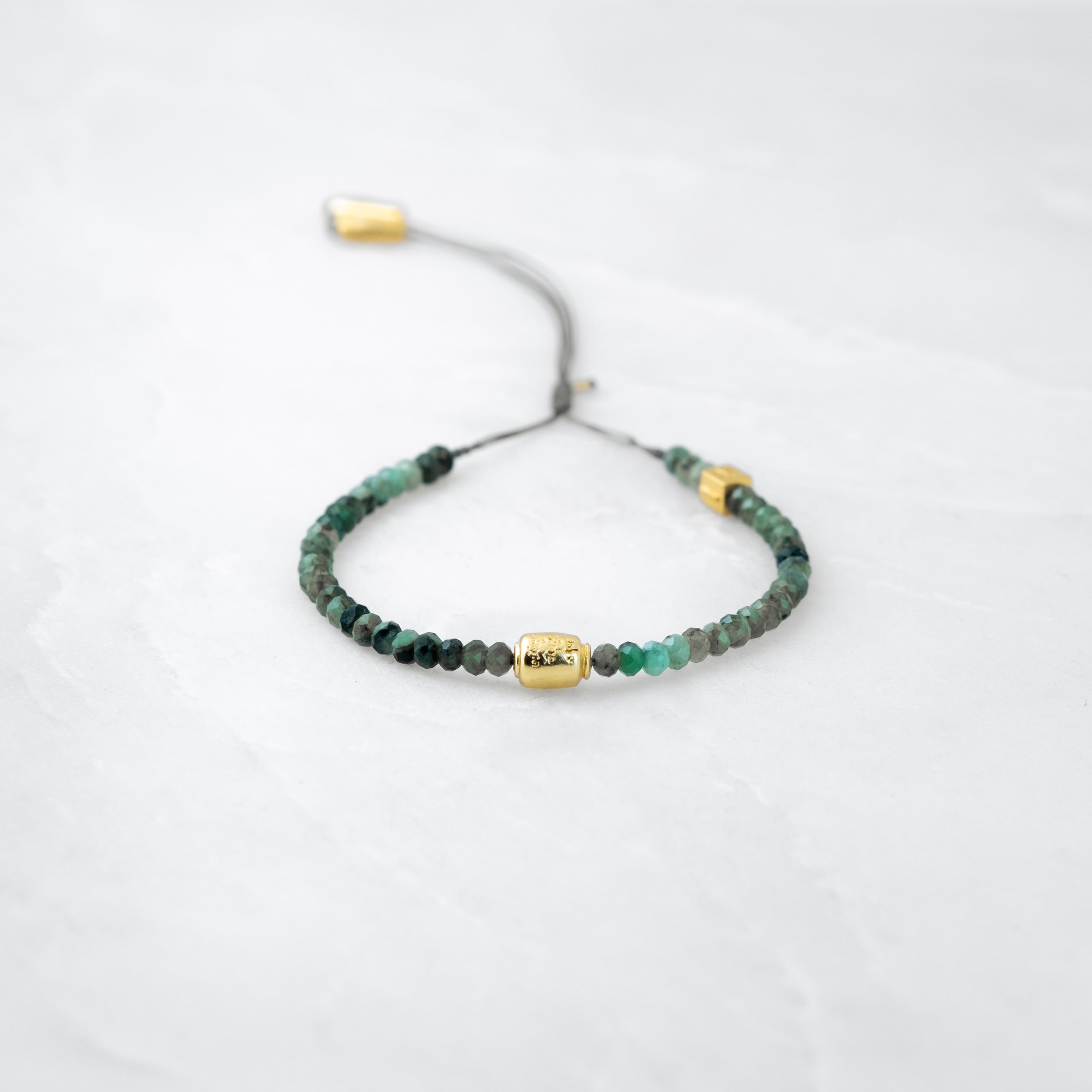 MALA PRECIEUX bracelet - Emerald, golden Manikorlo