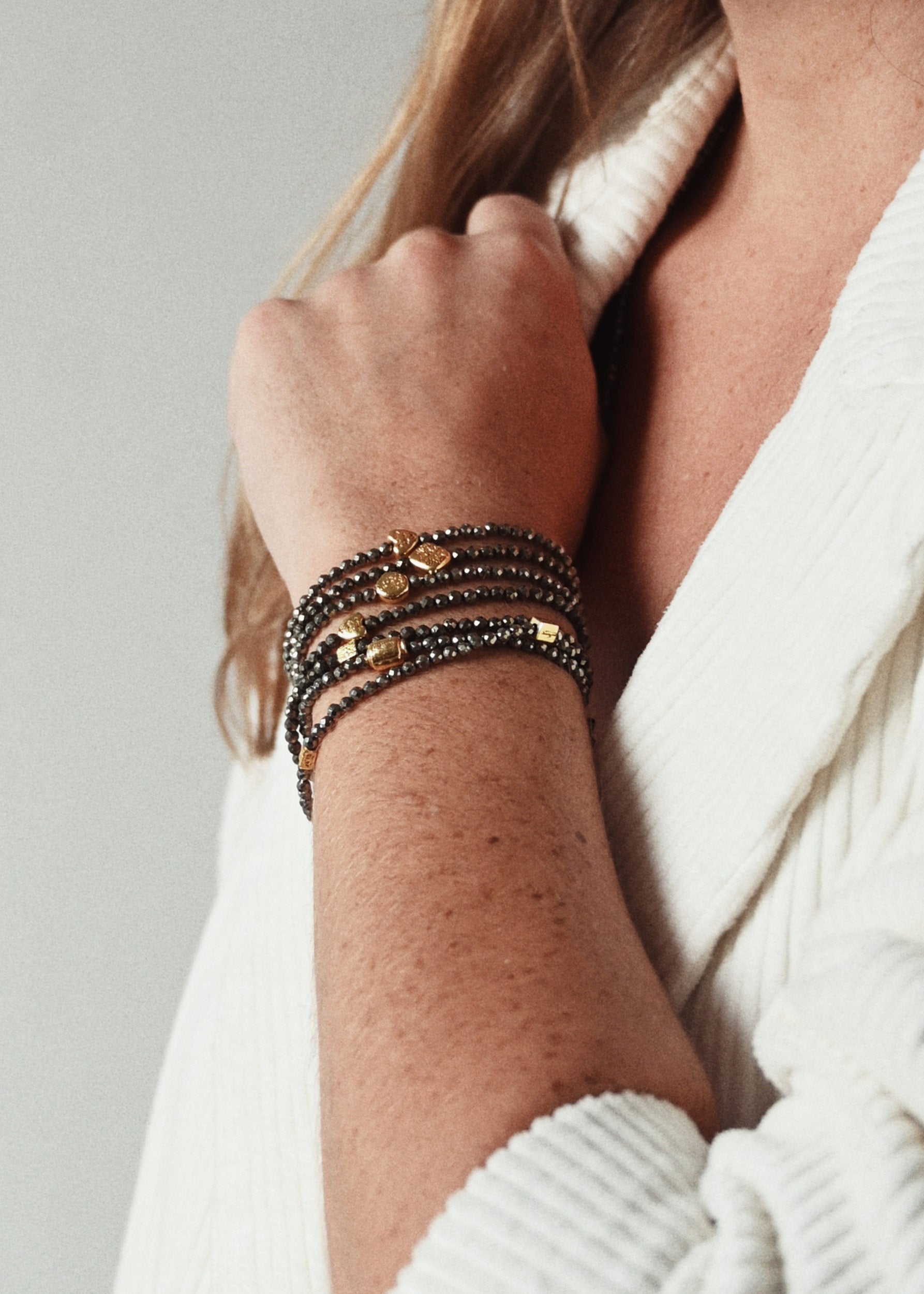 MALA bracelet - Pyrite, golden Mani