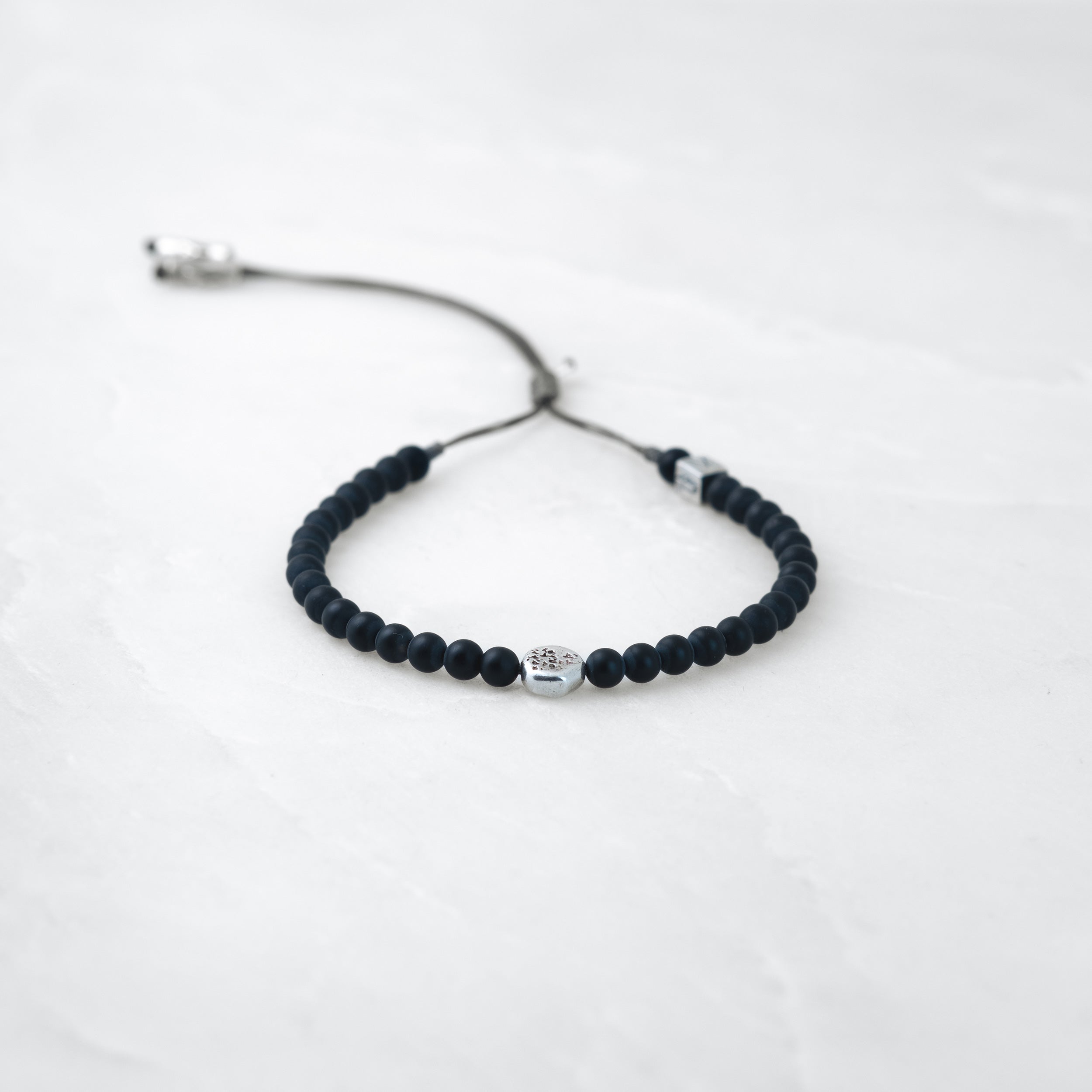 MALA bracelet - Basalt, silver Mani