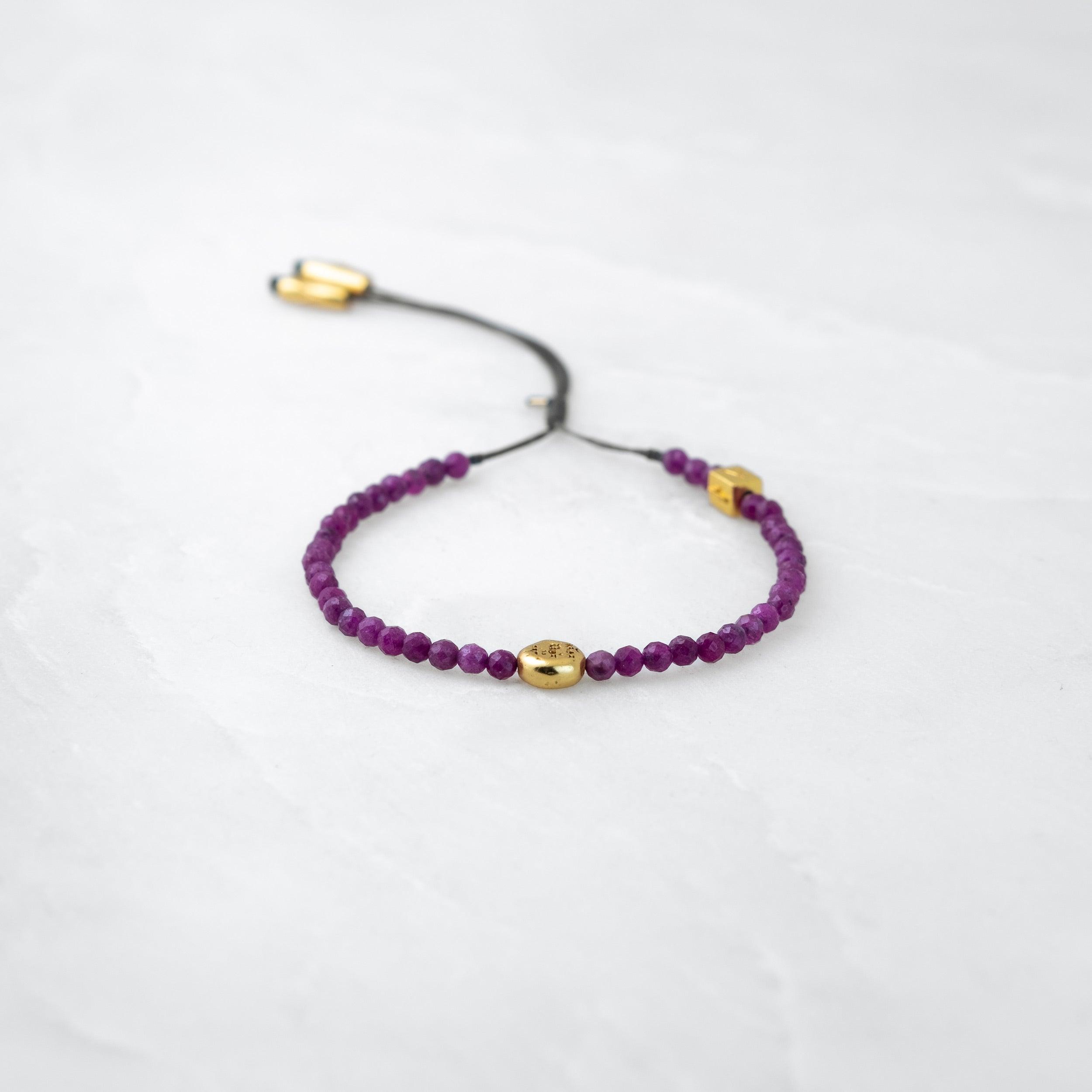 Bracelet MALA PRECIEUX - Rubis, Mani doré - Roseparo Bijoux