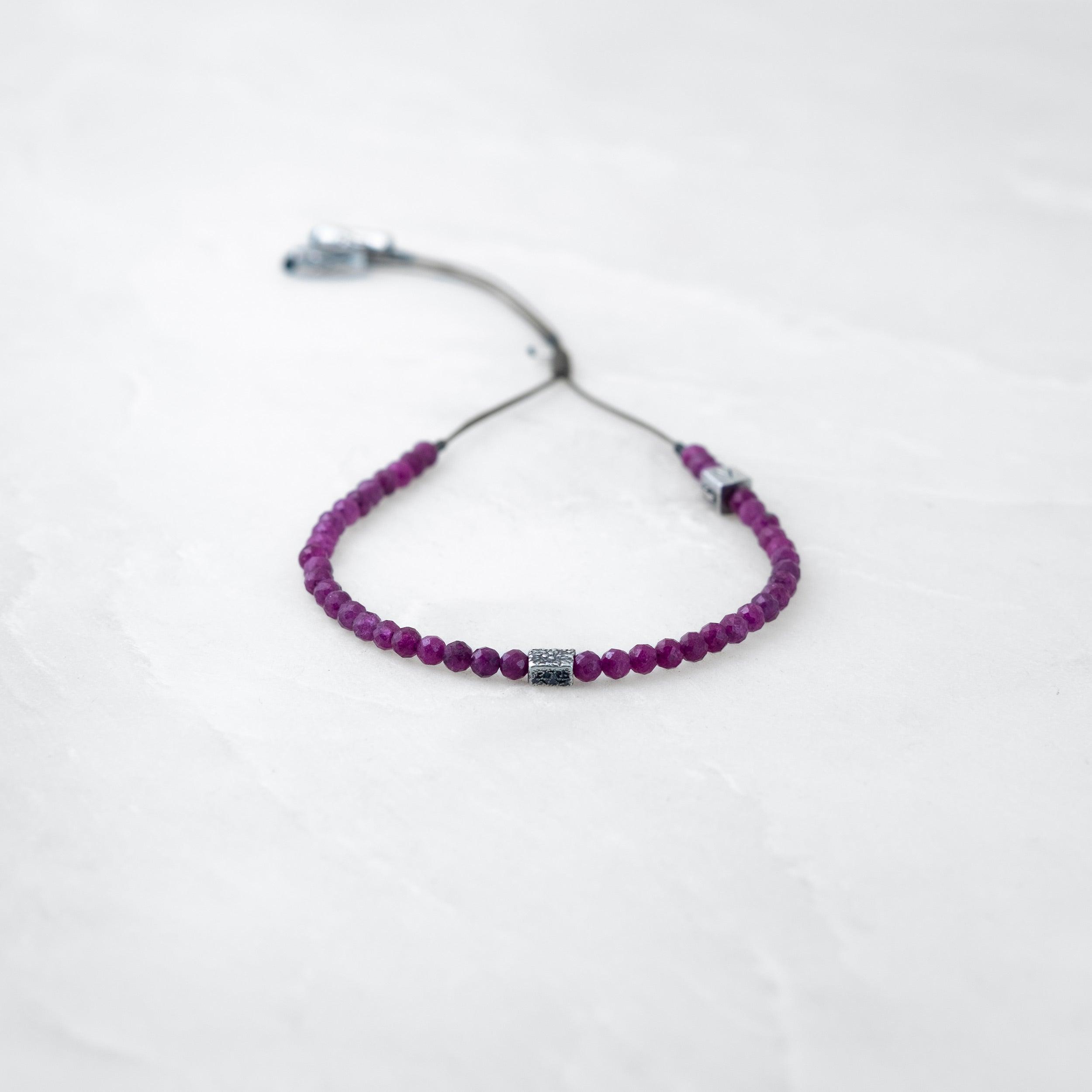 Bracelet MALA PRECIEUX - Rubis, Bodhi argenté - Roseparo Bijoux