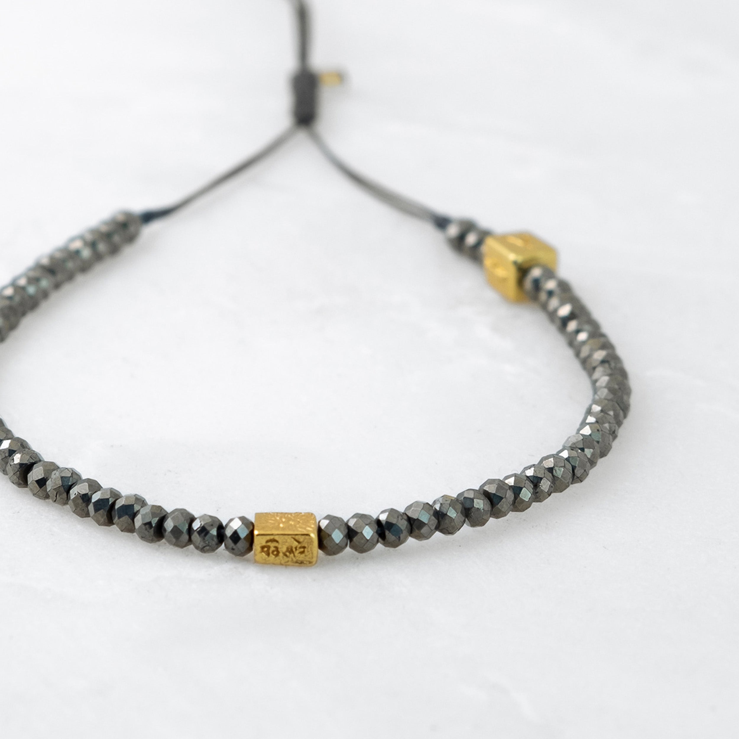 MALA bracelet - Pyrite, golden Bodhi