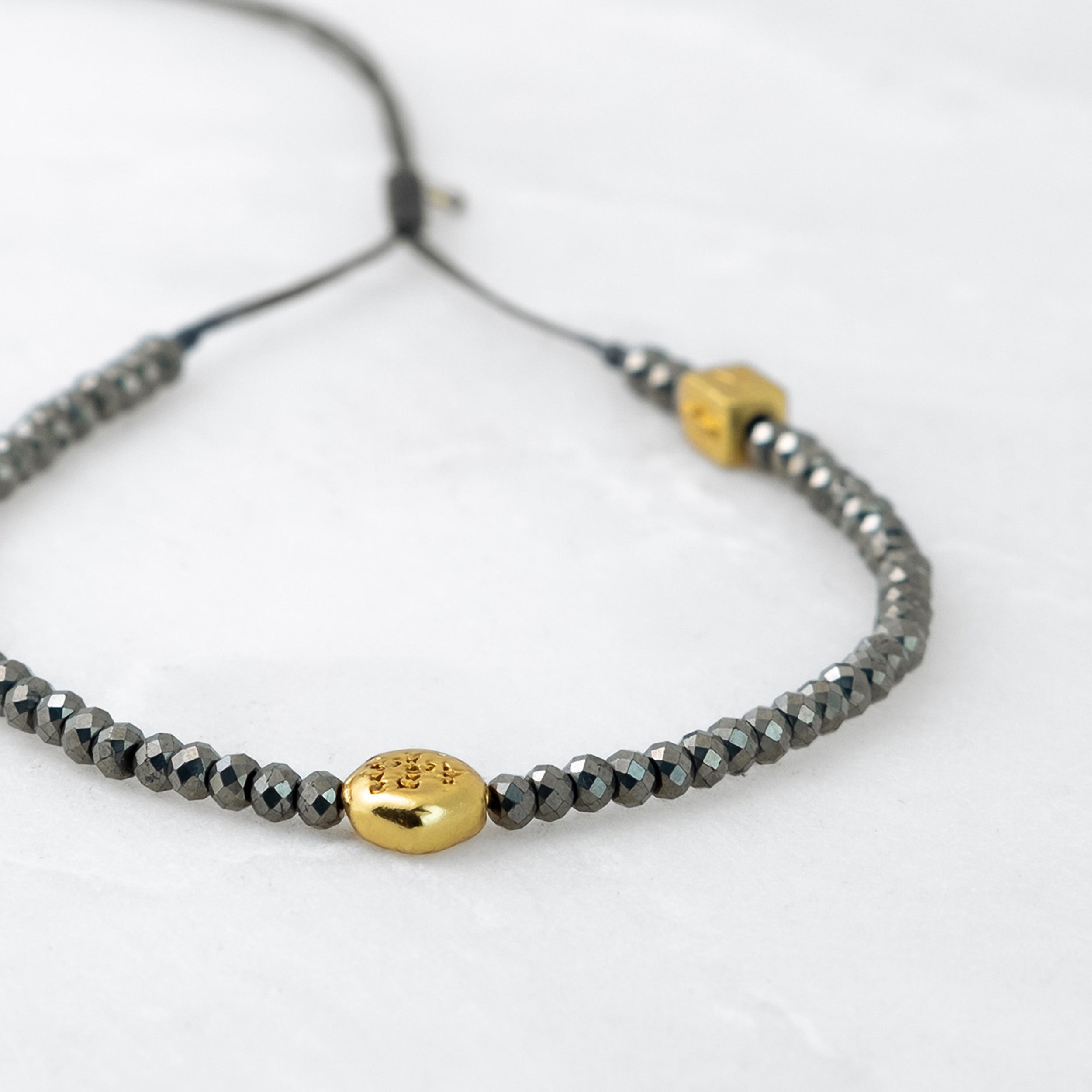 MALA bracelet - Pyrite, golden Mani