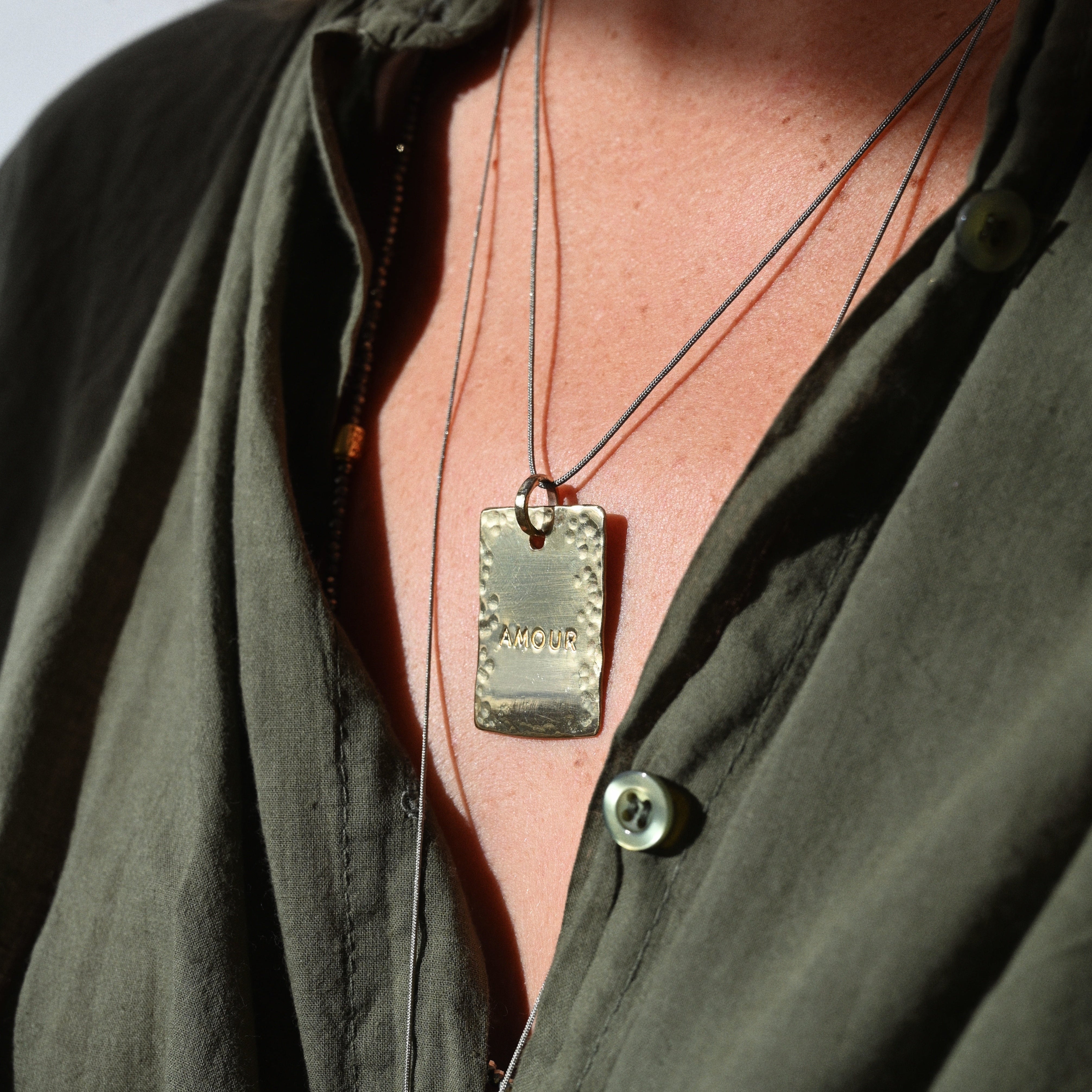 Collier ATELIER - Médaille Amour, doré