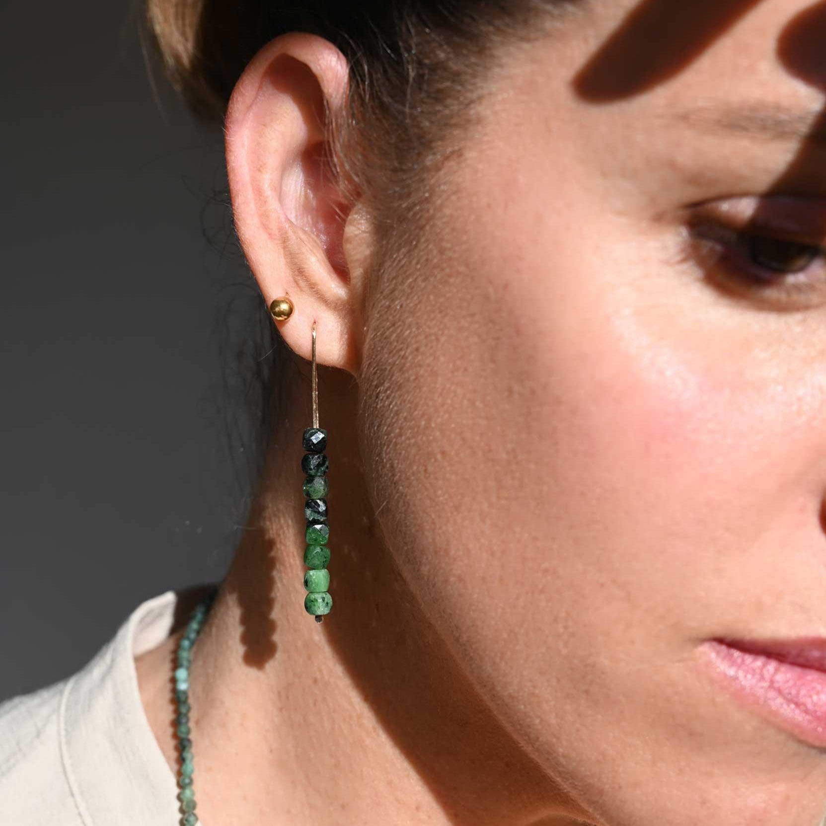 Boucles d'oreilles MALA PRECIEUX - RUBIS VERT - Roseparo Bijoux